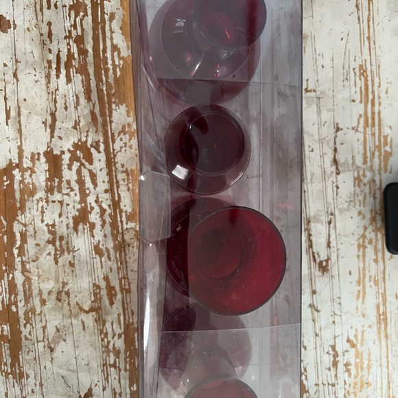 New set of 4 Crate&Barrel red bud vases - Picture 2 of 3